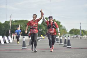 BIB: 0036
                            <button type="button" onclick="openModal(4939300)" class="btn btn-primary btn-sm float-right btn-popup" data-toggle="modal" data-target=".modal-high-quality">
                        <i class="fas fa-shopping-cart"></i> Add to Cart
                    </button>
                                            <button type="button" onclick="isThisMe(4939300, true)" class="btn btn-success btn-sm float-right btn-popup btn-isme hidden" data-toggle="tooltip" data-placement="bottom" title="นี่คือรูปของคุณใช่ไหม คลิกที่นี่เพื่อเอาเข้าอัลบั้ม">
                        <i class="fas fa-plus"></i> Add to album
                    </button>
                    <button type="button" onclick="isThisMe(4939300, false)" class="btn btn-warning btn-sm float-right btn-popup btn-isnotme hidden">
                        <i class="fas fa-ban"></i> Remove from album
                    </button>